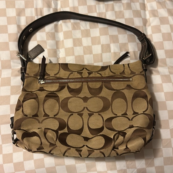 Brown coach shoulder bag - Picture 2 of 11